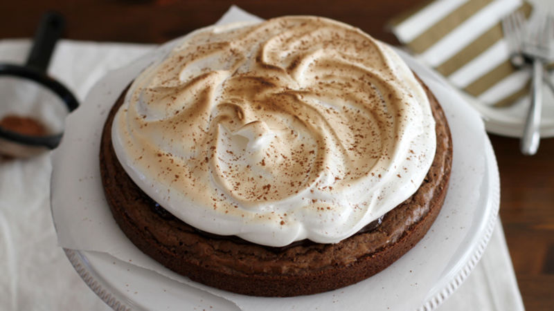 Toasted Marshmallow-Hot Cocoa Brownie Cake